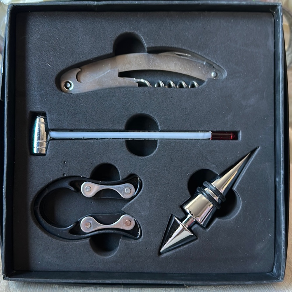 Wine/spirits accessories